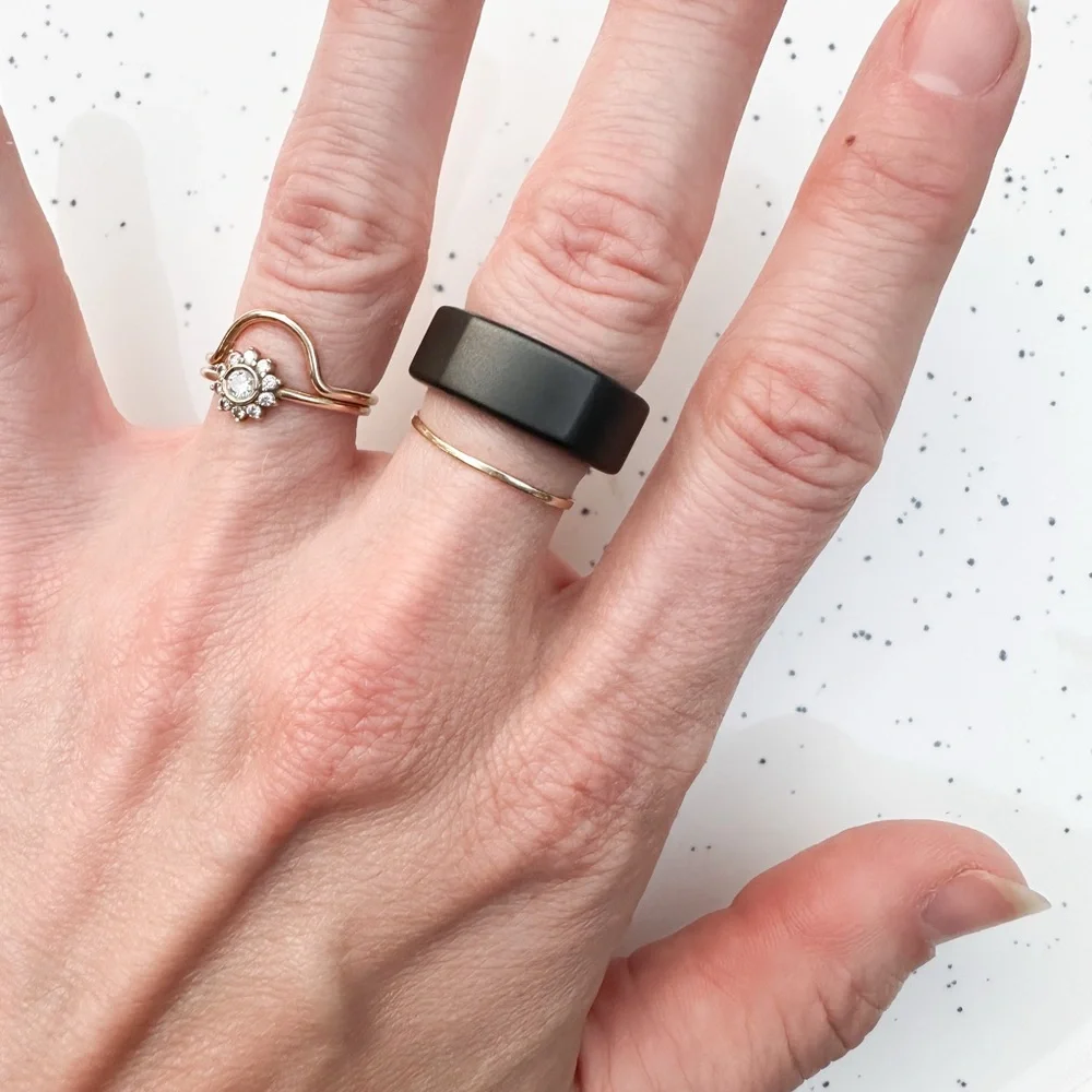 Oura Ring Heritage Gen 3 in Stealth, Size US 7